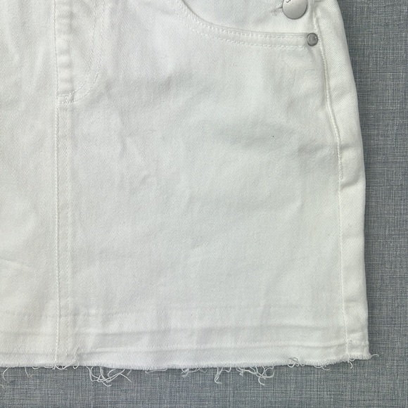Dollhouse White Denim Shortall Dress Overall Skirt Juniors Sizes 5 7 9 - Picture 5 of 8